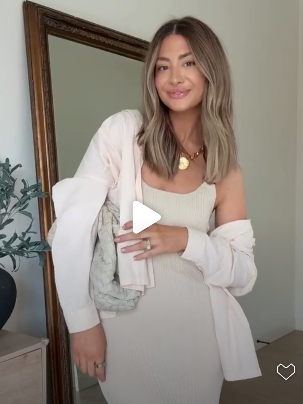 Revolve button up